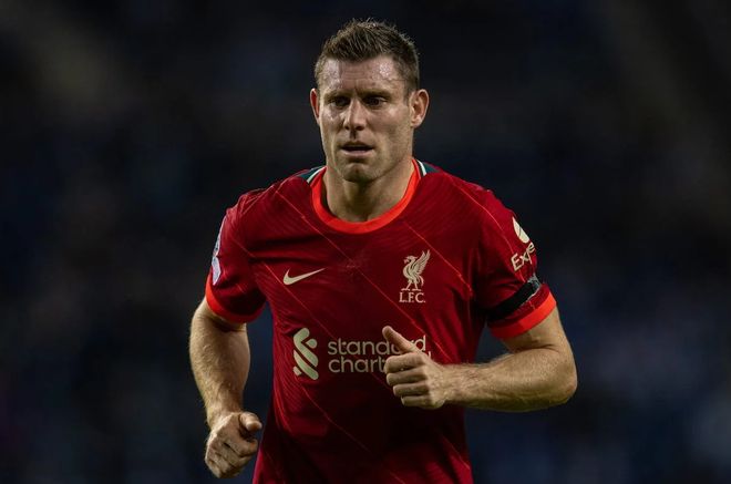 今晚英超传出新动向；俄克拉荷马雷霆队长鼓劲；管理层表态——目标明确；医务组通报恢复的简单介绍